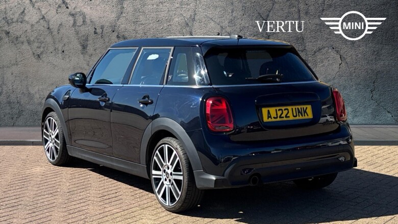 MINI Hatchback 1.5 Cooper Exclusive Premium 3dr Auto Petrol Hatchback